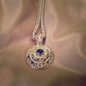 Premier Designs necjlace