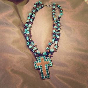 Turquoise necklace and pendant