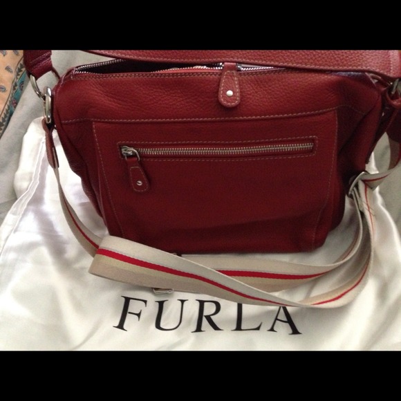 Reduced Price-Fulra Handbag - Picture 3 of 4