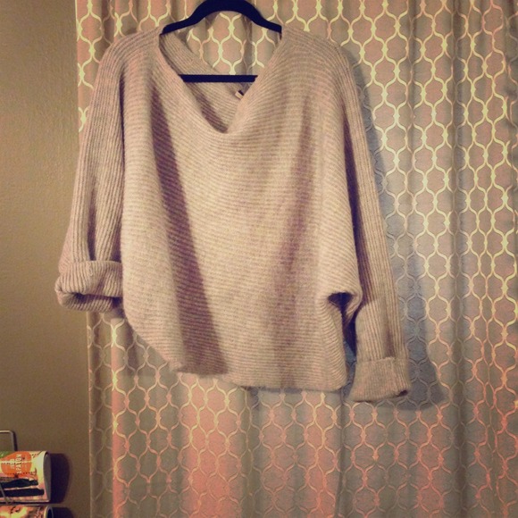 Free people sweater