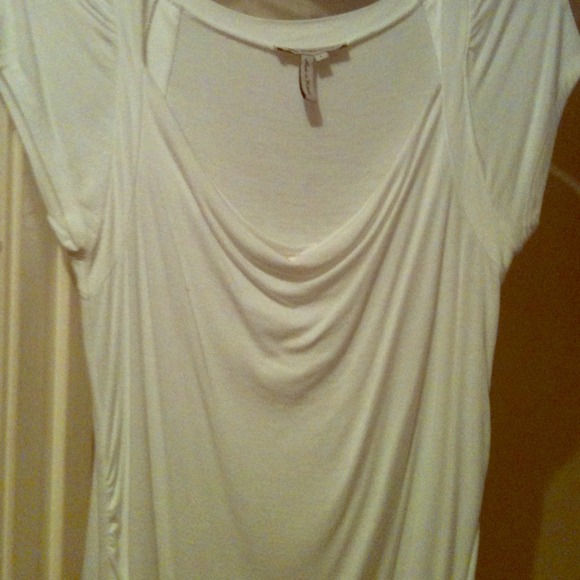 SOLD BCBG white long top size Lg