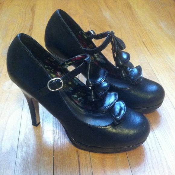 ✨PRICE ⤵❗Madden Girl by Steve Madden heels🎀