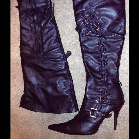 Black sexy boot GIVE-a-WAY!!!