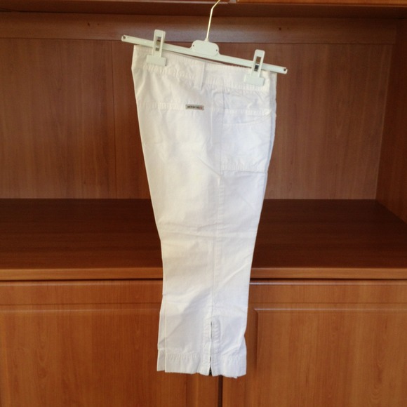 White capris