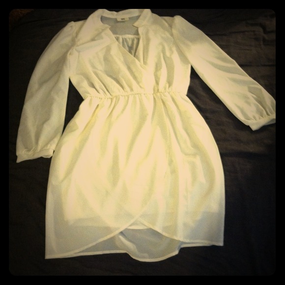 Tobi Wrap Dress in neutral cream. Like New :)