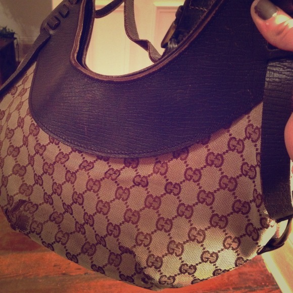SOLD More photos of the Gucci crescent bag
