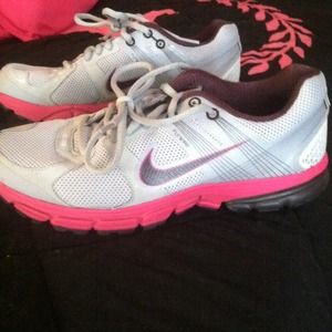 New Nike running shoes REDUCED PRICE