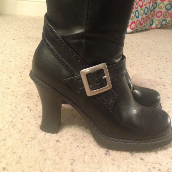 Boots - Picture 2 of 2