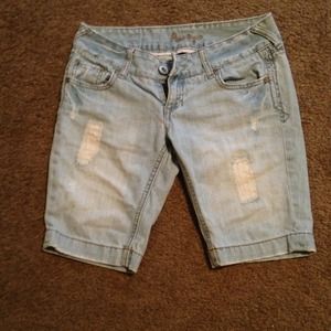 Amethyst Bermuda shorts