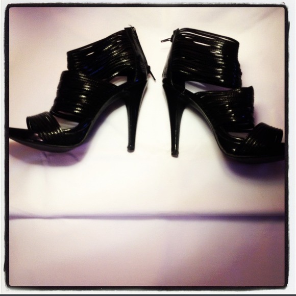 Metallic black Chinese laundry heels.