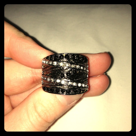 Ring; Pewter w/ black and white stones