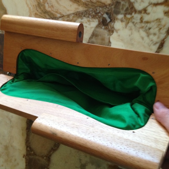 Cute green bag, med sz ...Old Navy - Picture 2 of 2