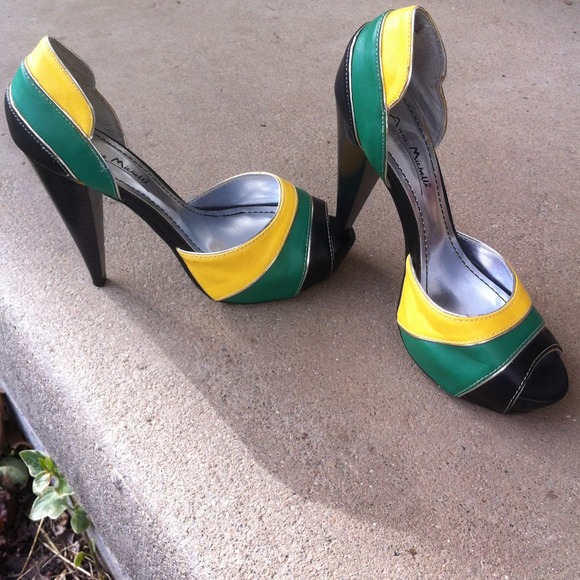 Anne Michelle size 6.