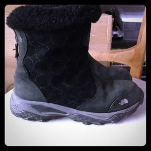 ~North face winter boots~👢