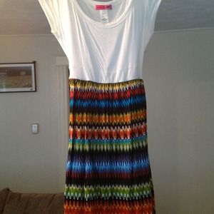 Body central t dress. Beautiful colors