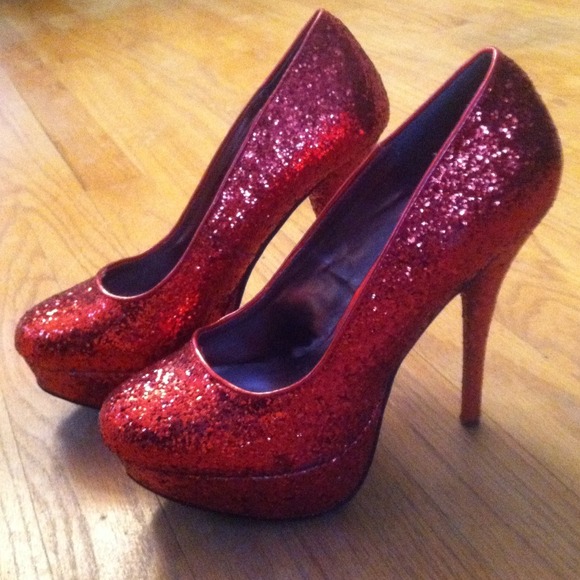 ⬇Lowered💥Sparkly red heels💋