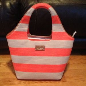 *SOLD*Kate spade nwt jubilee coral/neu large Tate