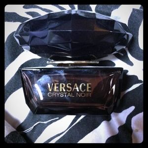 ✋SOLD✋Versace Crystal Noir Perfume. 1.7 fl oz