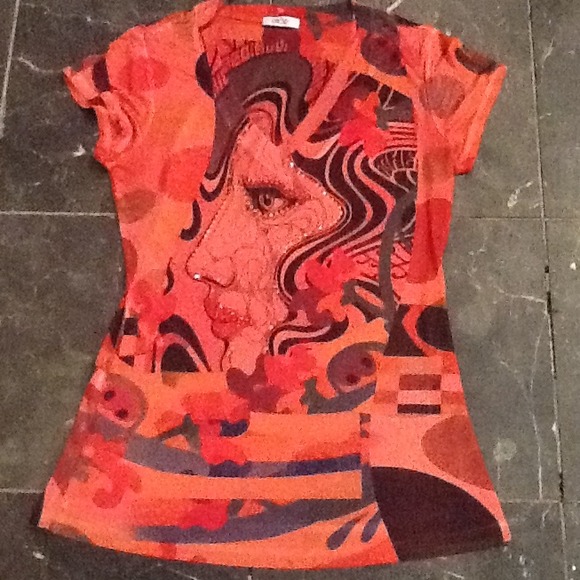 Rhinestones orange abstract cache tee
