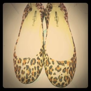 Mossimo supply co. Leopard print flats