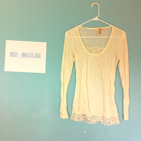 ROUTE 66- Size Small •Thin Long Sleeve Lace Shirt
