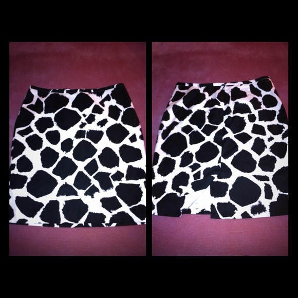 ✨Reduced at a Steal✨ LOFT Cow Print Skirt