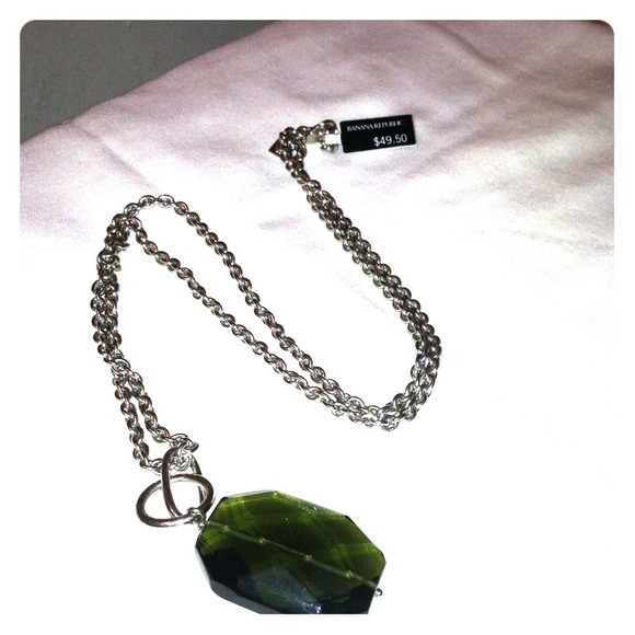 Neckles