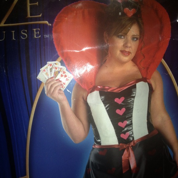 Queen of hearts costume