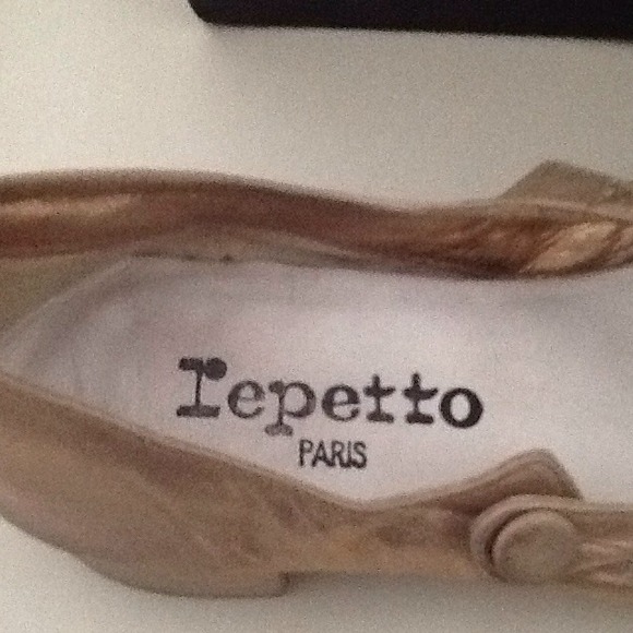 Repetto Paris Rose Gold MaryJane Shoes - Picture 2 of 4