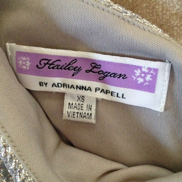 ✨Formal champagne dress ✨ - Picture 3 of 3