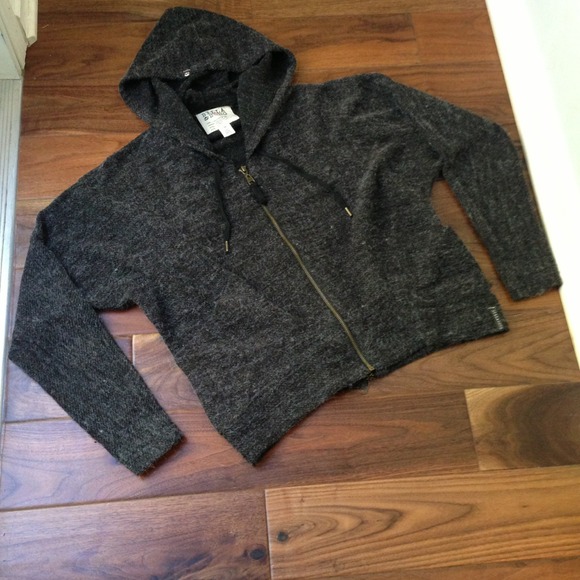 🚫🚫SOLD in Bundle🚫🚫Billabong Sweater