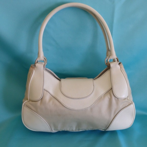 Authentic Prada BR3264 Bag - Picture 2 of 4