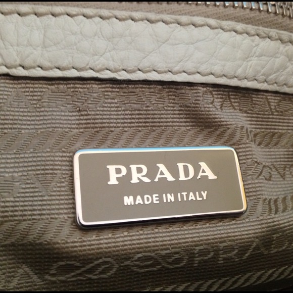 Authentic Prada BR3264 Bag - Picture 3 of 4