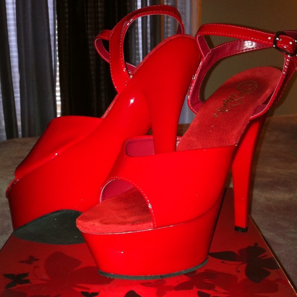 🔥🔥Reduced🔥🔥Pleasure Red Hot Stilettos🔥