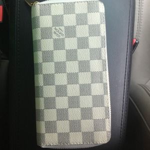 SOLD IN A Trade @uronlyflaka