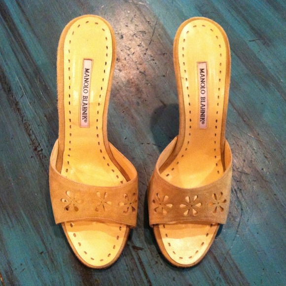 SOLD!!!! Manolo Blahnik sandals