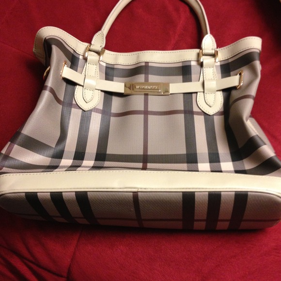 Sold!!~brand new Burberry leather~