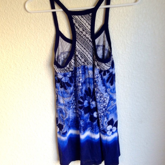 Pretty Tank Top - Picture 2 of 2