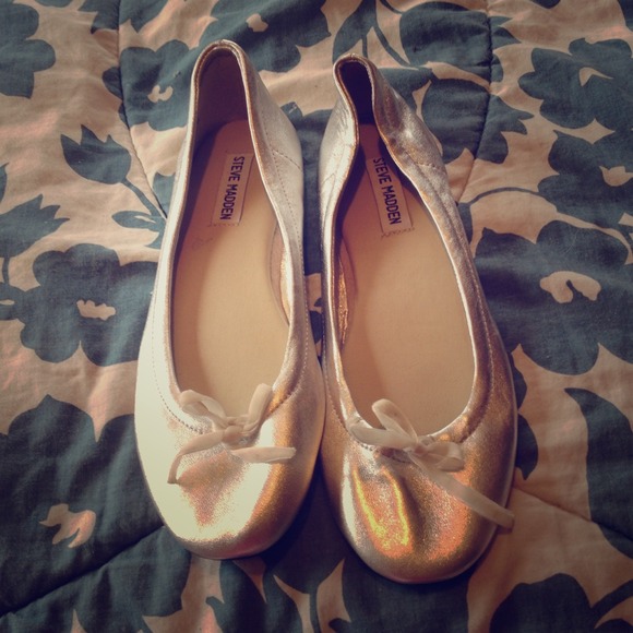 Perfect silver flats 💝