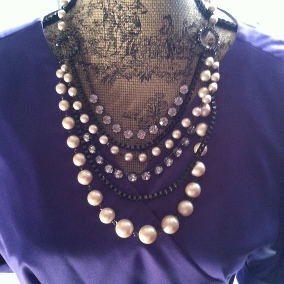 🎀 Beautiful Multi-Strand Necklace 🎀