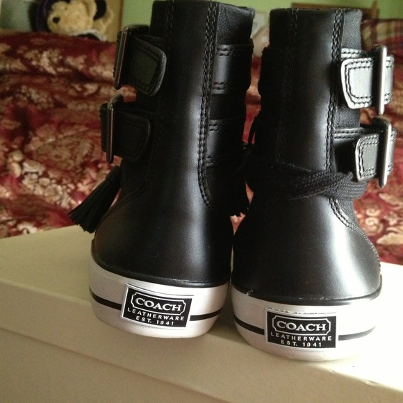 Reduced ....Coach shoes❤ - Picture 3 of 4