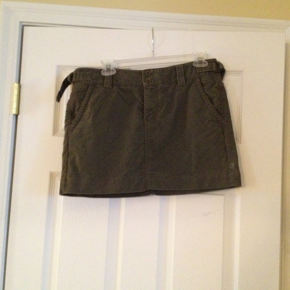 Gap army green skirt.