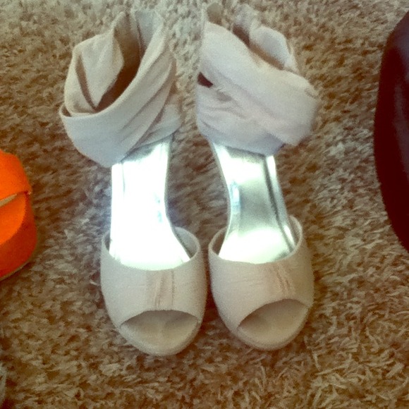 classy/formal heels