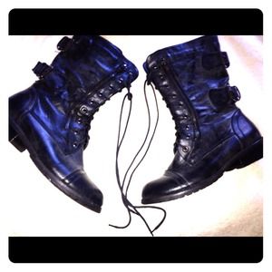 ❌RESERVED (Mar 15th) Leather boots!