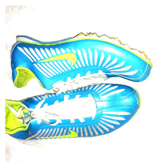 SOLD Women's Nike Shoes Track & field running lime
