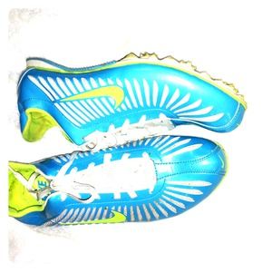 SOLD Women's Nike Shoes Track & field running lime