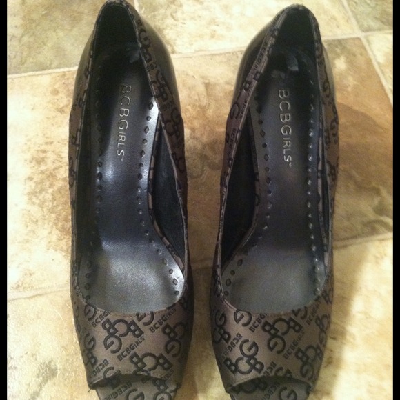 **RESERVED** BCBG open toes heels!
