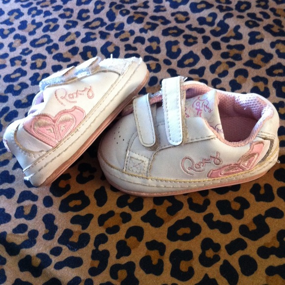Size 3 Roxy Baby Girl Shoes
