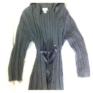 Motherhood Maternity sweater RESERVED!!!!!