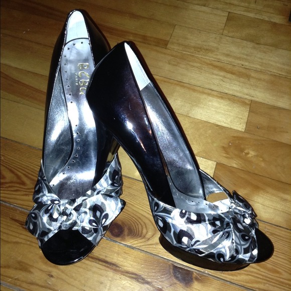 BCBG Shoes - RESERVED  @idabea  BCBG Open Toe heels